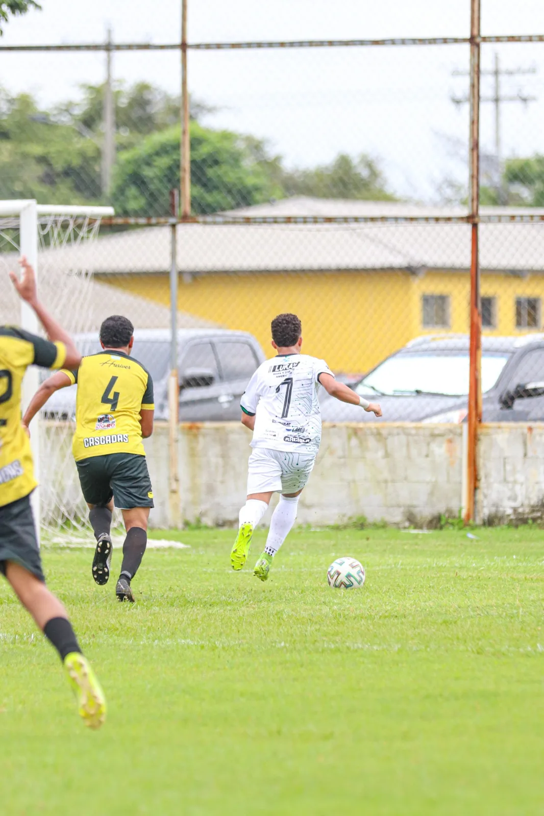 Juventud con hambre: la Intermedia arrancó con goleada 9-1 a CD Cascadas